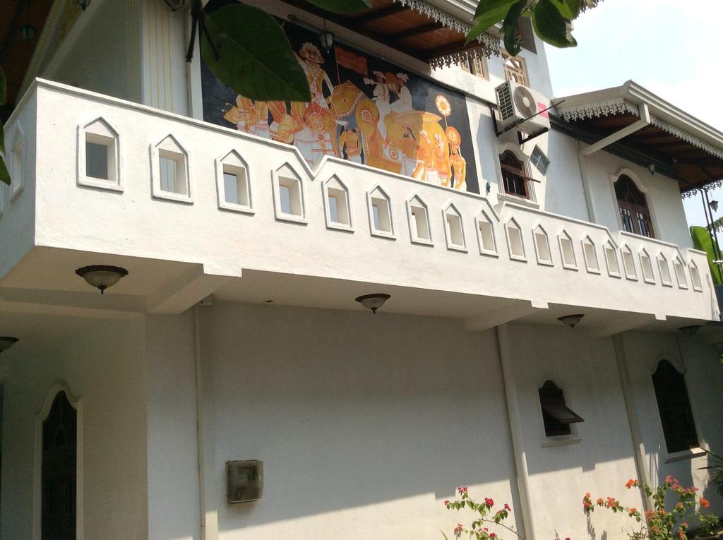 Tiny Royal Palace Unawatuna Exterior foto