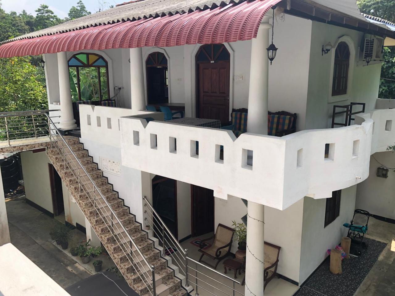 Tiny Royal Palace Unawatuna Exterior foto